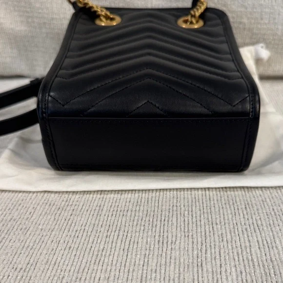 Gucci GG Marmont Black Quilted Crossbody with Gold Hardware. NEW - Picture 6 of 6